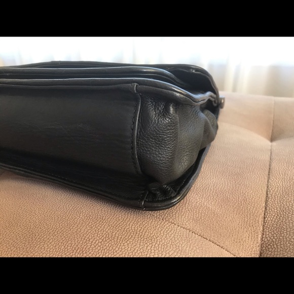 💎SALE🔥BCBGMAXAZRIA black leather bag - Picture 5 of 16
